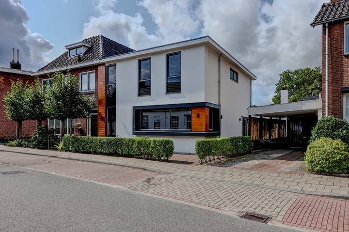 Dorpsstraat 113 in Enschede foto