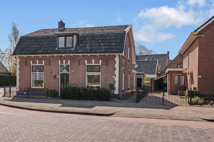 Dorpsstraat 121 in Putten foto
