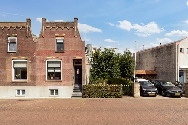Dorpsstraat 128 in Ouderkerk aan den IJssel foto
