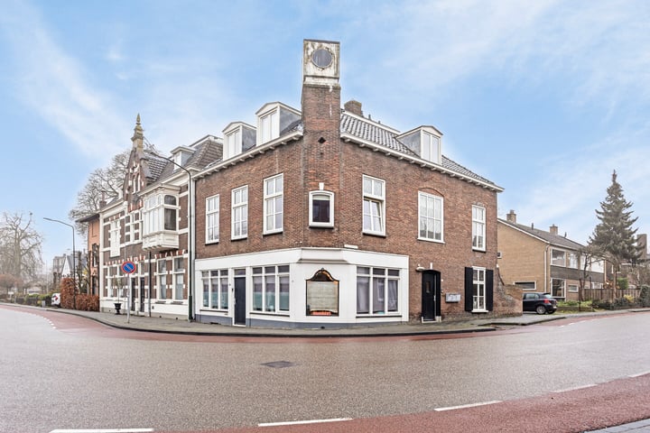 Dorpsstraat 135B in Renkum foto