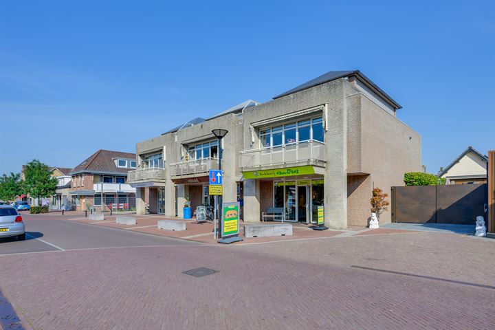 Dorpsstraat 144B in St. Willebrord foto