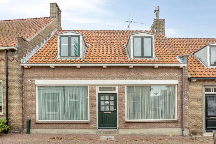 Dorpsstraat 15 in Zuidland