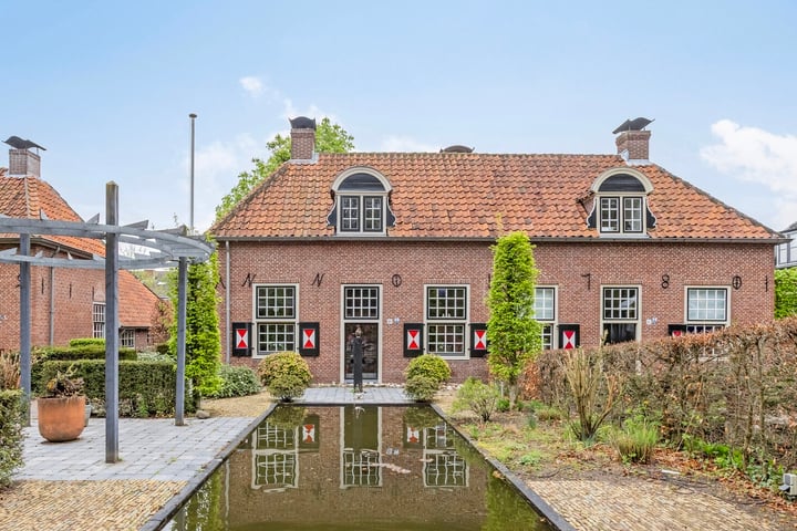 Dorpsstraat 18 in Renswoude foto