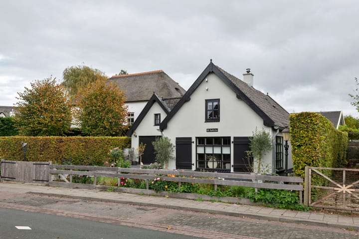 Dorpsstraat 19 in Rhenoy foto