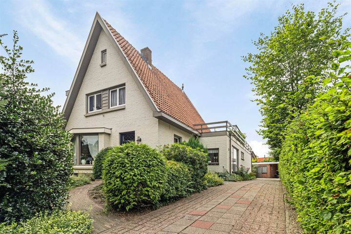 Dorpsstraat 233 in Lunteren foto
