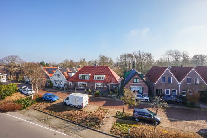 Dorpsstraat 266 in Zuid-Scharwoude foto