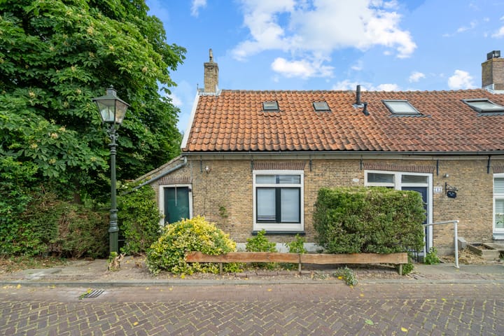 Dorpsstraat 280 in Hoogvliet Rotterdam foto