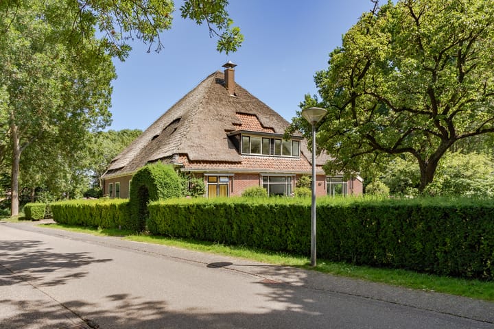 Dorpsstraat 32 in Zwaag foto
