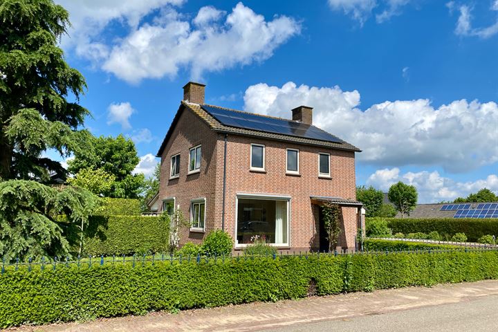 Dorpsstraat 40 in Slijk-Ewijk foto