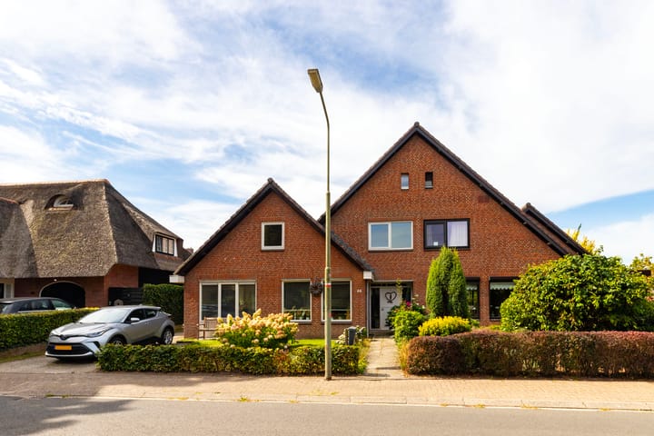 Dorpsstraat 46 in Hall foto