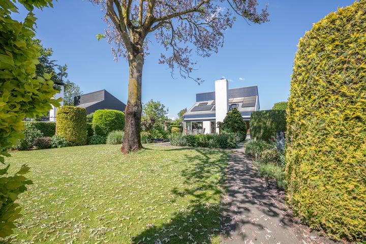 Dorpsstraat 48 in Ingen foto