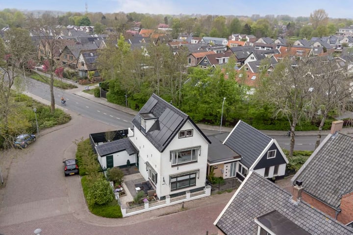 Dorpsstraat 487 in Zuid-Scharwoude foto