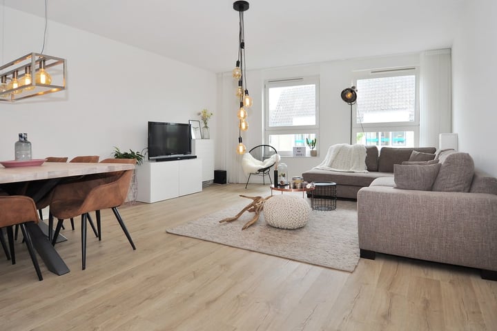 Dorpsstraat 54b in Nootdorp foto