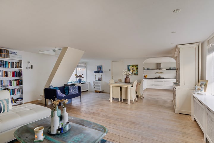 Dorpsstraat 555 in Noord-Scharwoude foto