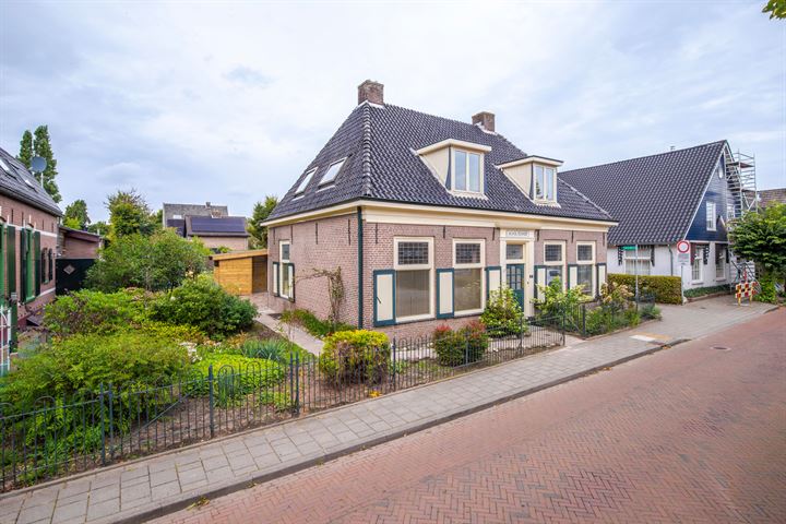 Dorpsstraat 60 in Rheden foto