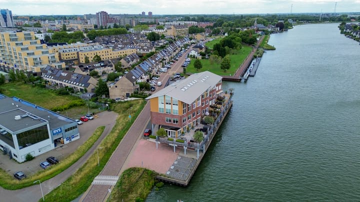 Dorpsstraat 62A in Capelle aan den IJssel foto