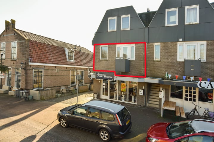 Dorpsstraat 64 in Wilnis foto