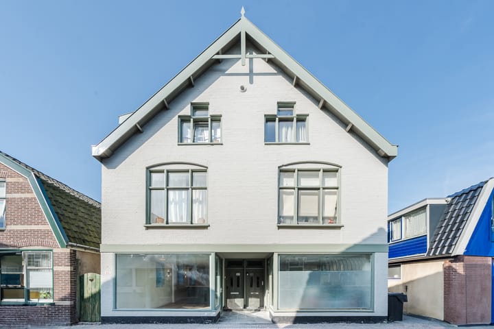 Dorpsstraat 691 in Noord-Scharwoude foto