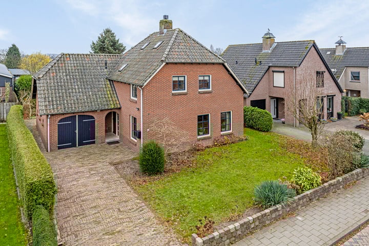 Dorpsstraat 70 in Oosterhout foto