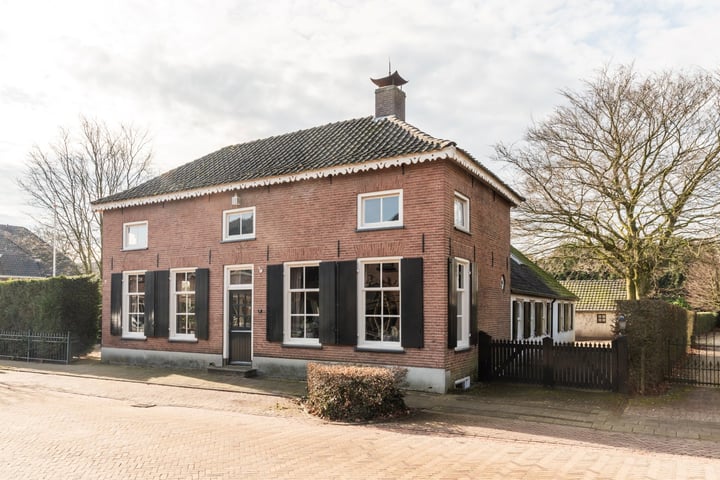 Dorpsstraat 9 in Lienden foto