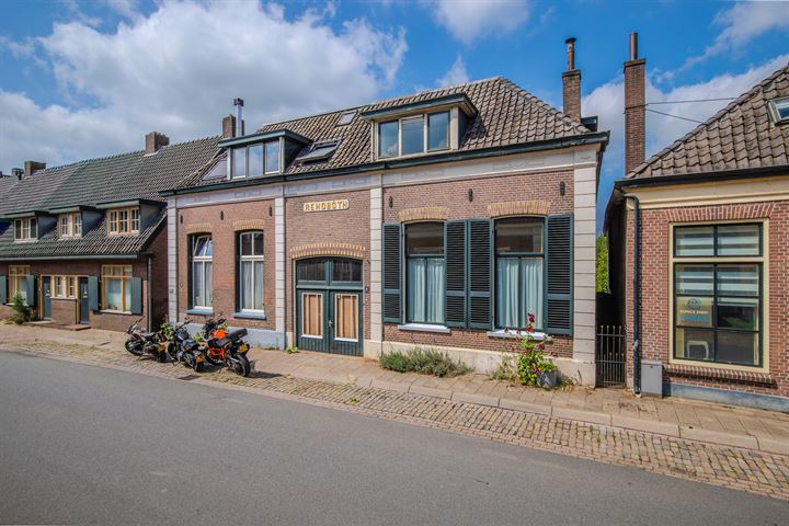 Dorpsstraat LK 16 in Laag-Keppel foto