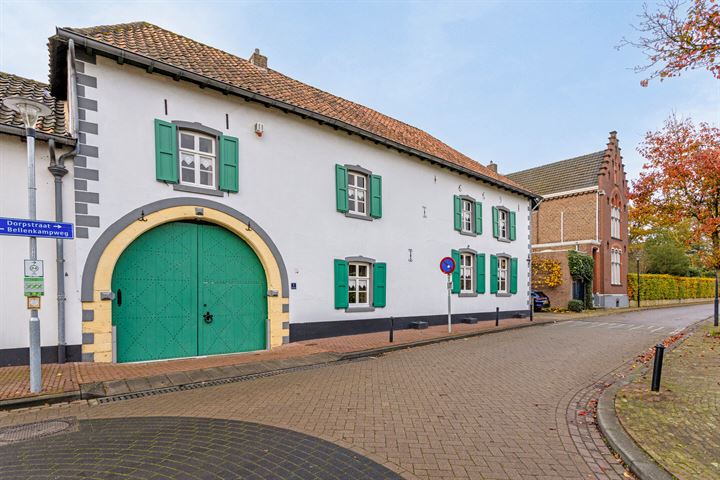 Dorpstraat 1 in Oirsbeek foto