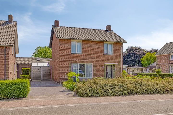 Dorpstraat 13 in Luyksgestel foto
