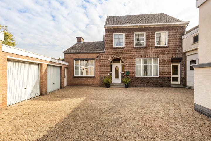 Dorpstraat 51 in Buchten foto