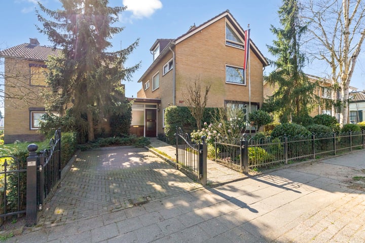 Dorpstraat 64a in Westervoort foto