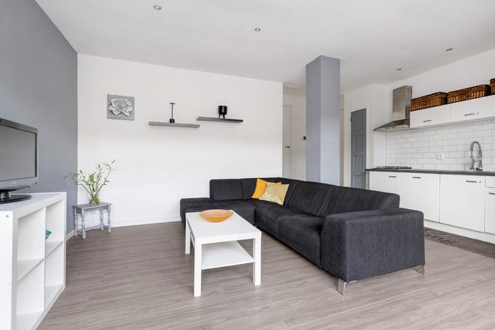 Foto van woning Dorpsweg 102A, Rotterdam