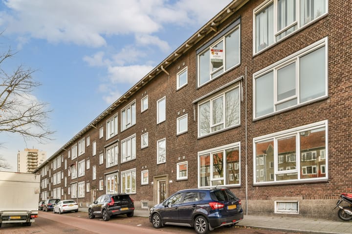 Dorpsweg 144A in Rotterdam