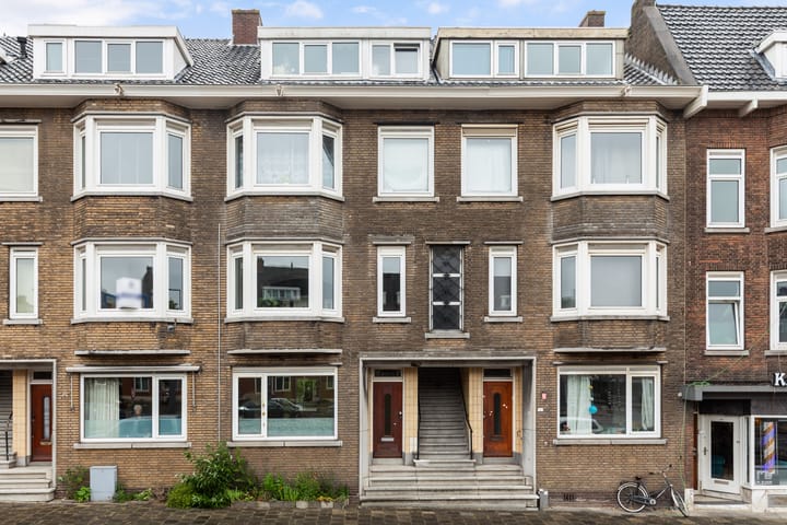 Dorpsweg 14B in Rotterdam foto