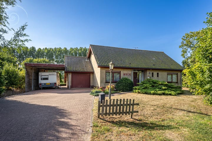 Dorpsweg 53 in Ouddorp foto