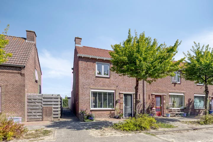Dorpsweg 68 in De Heen