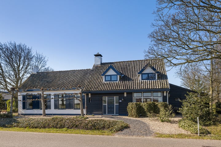 Dorpsweg 92 in Ouddorp foto