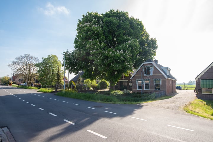 Dorpsweg 93 in Hensbroek