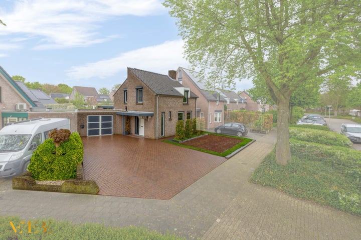 Dotterbloemstraat 26 in Reuver foto