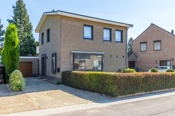 Douvenderweg 6 in Oirsbeek foto