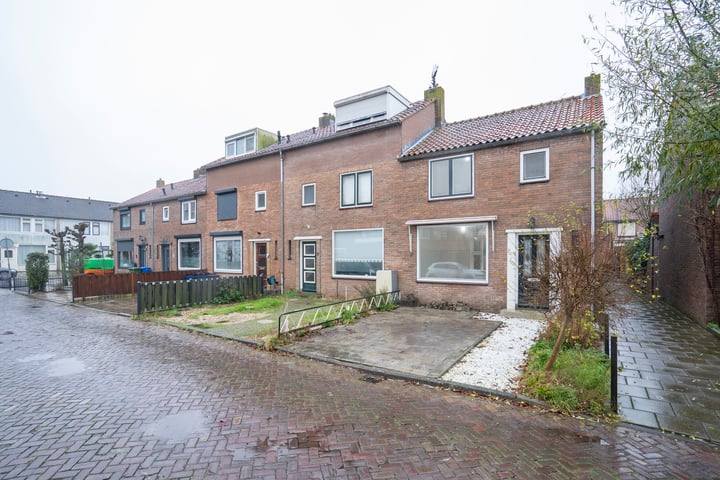 Douwes Dekkerstraat 10 in Sliedrecht foto