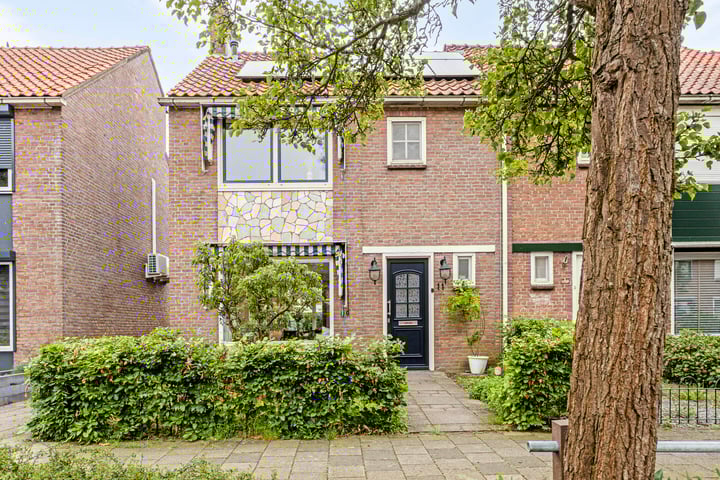 Douwes Dekkerstraat 11 in Sliedrecht foto