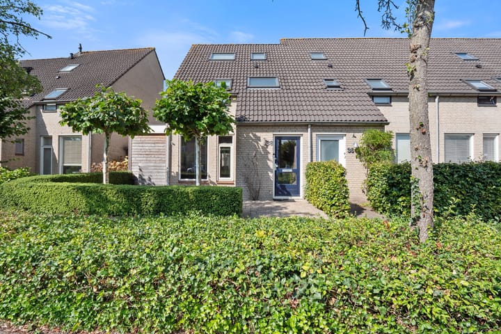 Dovenetelstraat 38 in Vught foto