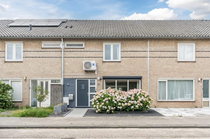 Dr. Abraham Kuyperlaan 3A in Veghel foto