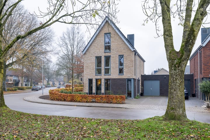 Dr. Albert Schweitzerlaan 12A in Barneveld foto