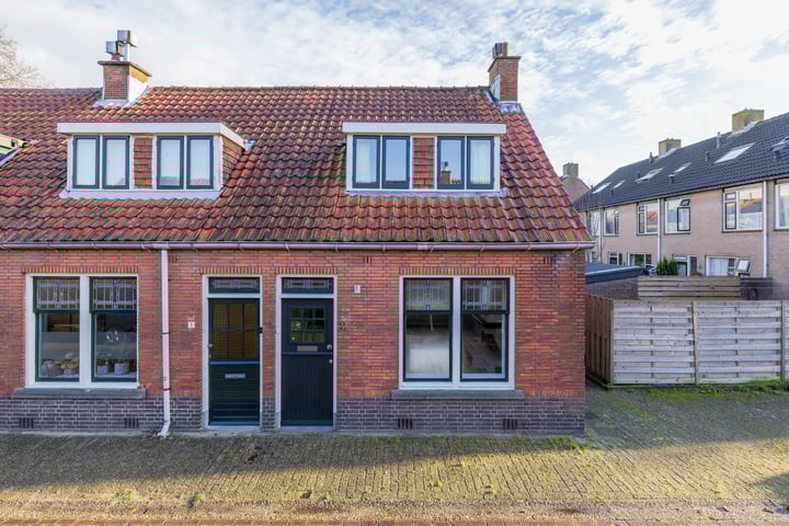 Dr. Ammanstraat 3 in Warmond foto