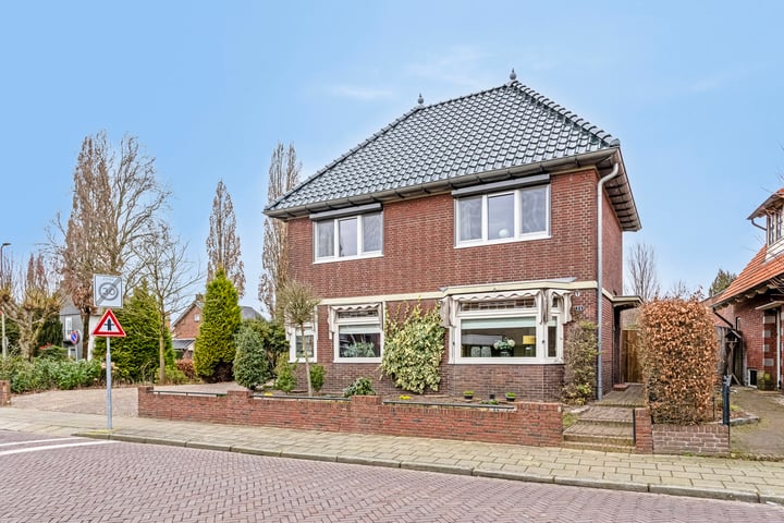 Dr.Ariënsstraat 24 in Haaksbergen foto