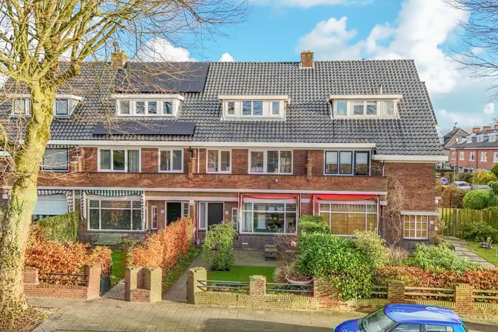 Dr Beguinlaan 14 in Voorburg foto