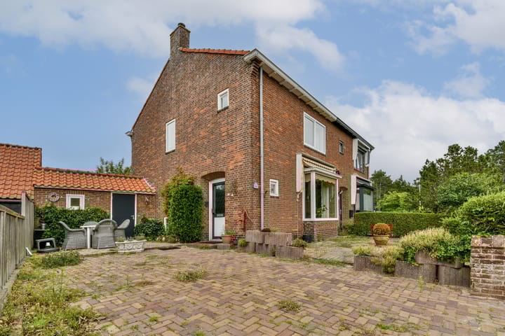 Dr C A Gerkestraat 165 in Zandvoort foto
