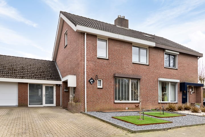Dr. Calsstraat 34 in Landgraaf foto