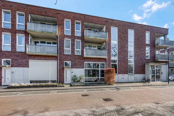 Dr. Colijnstraat 5 in Veenendaal foto