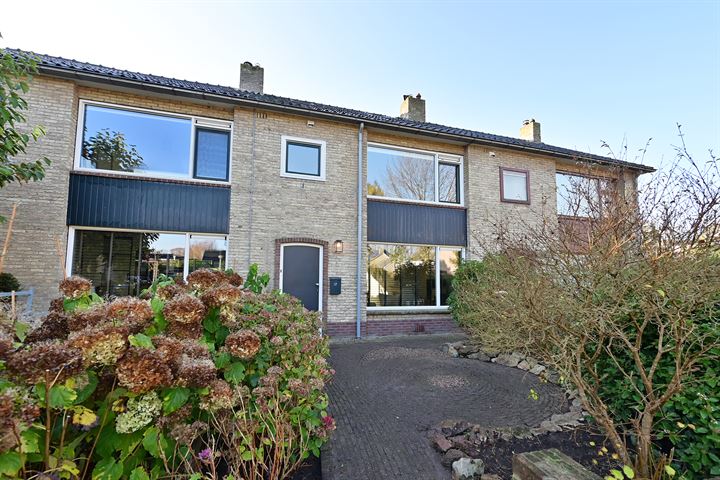 Dr. de Visserlaan 17 in Huizen foto